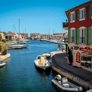 Apartment Casa Nostra, Port-grimaud, Vue Sur Les Canaux, Grimaud